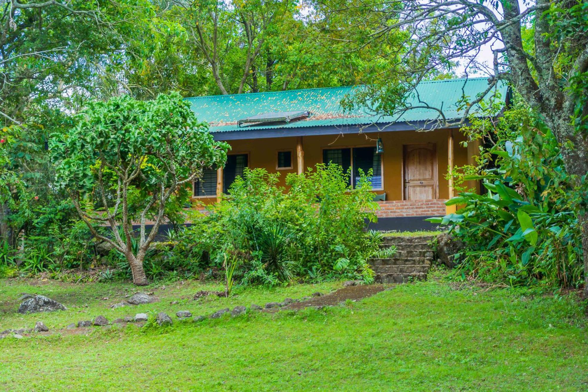Meru Mbega Lodge Usa River 외부 사진